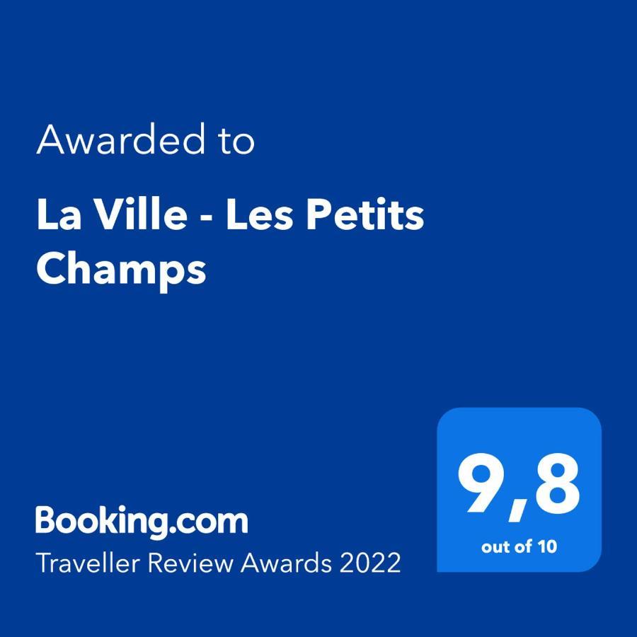 Bed and Breakfast La Ville - Les Petits Champs Buais-les-Monts Екстер'єр фото