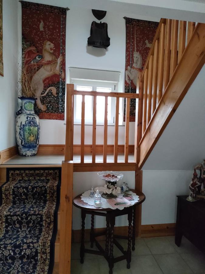 Bed and Breakfast La Ville - Les Petits Champs Buais-les-Monts Екстер'єр фото