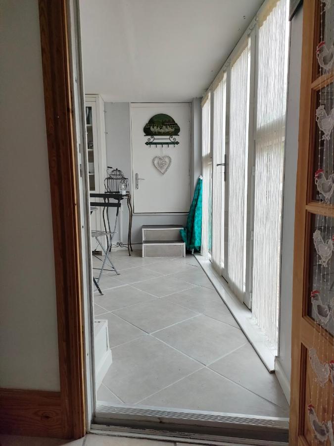 Bed and Breakfast La Ville - Les Petits Champs Buais-les-Monts Екстер'єр фото